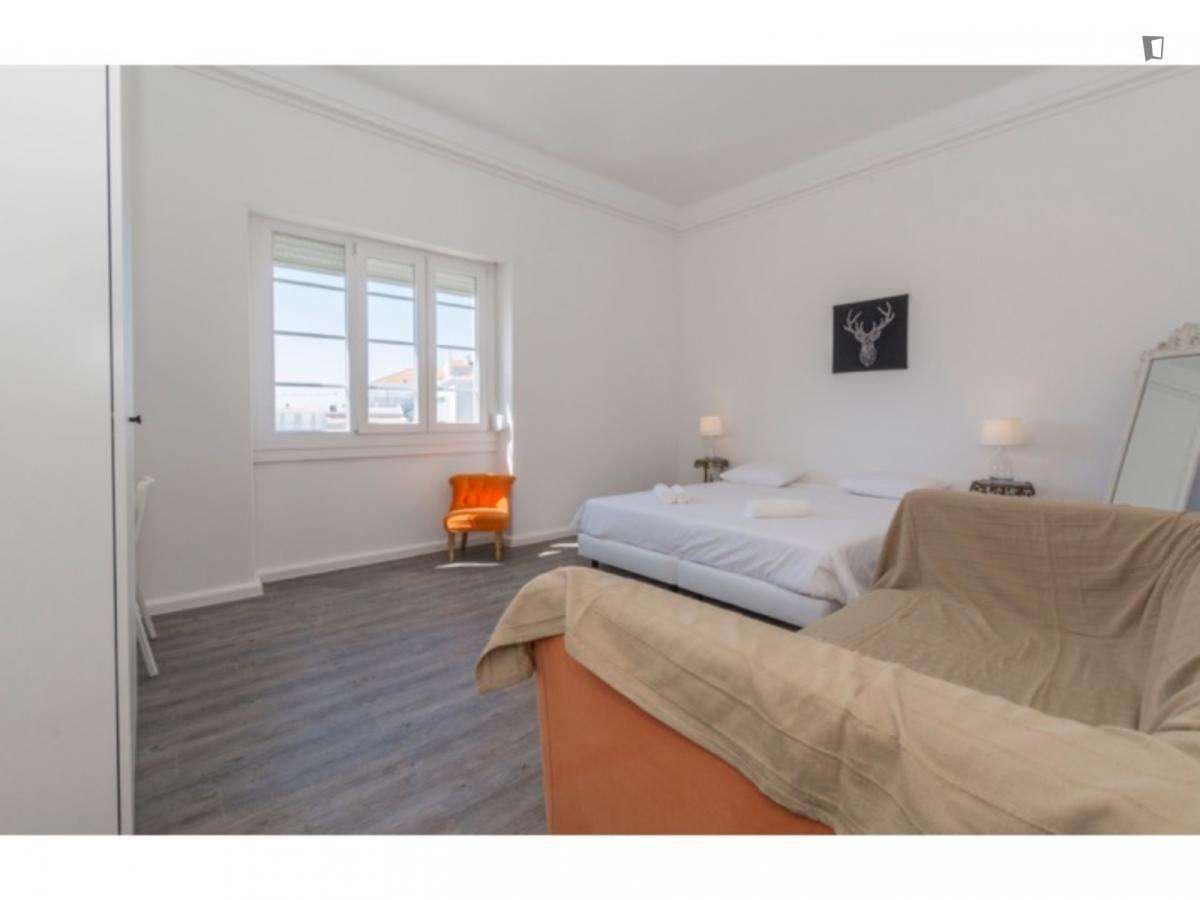 Quarto - localizado em Alameda Lisbon - Grande imagem: 5/6