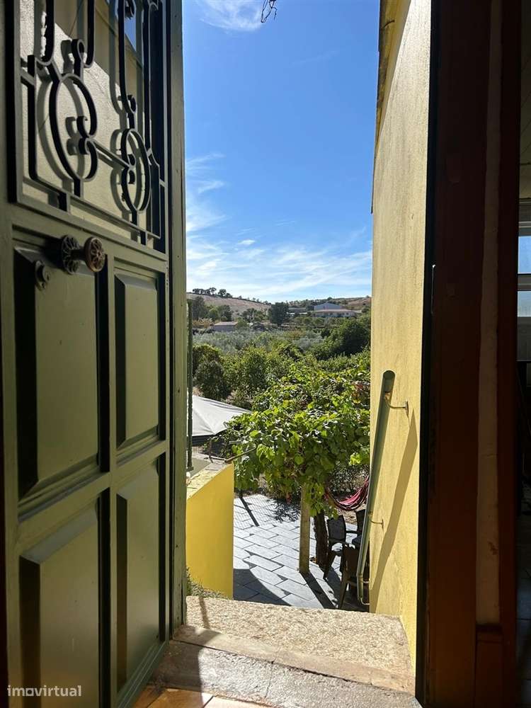 Moradia T3 com quintal em Castelo Branco, Mogadouro-22