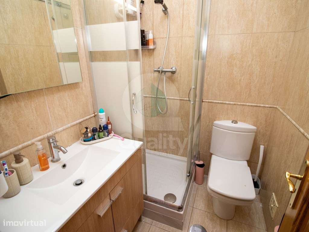 T3 EXCELENTE LOCALIZAÇÃO NO MONTIJO-14