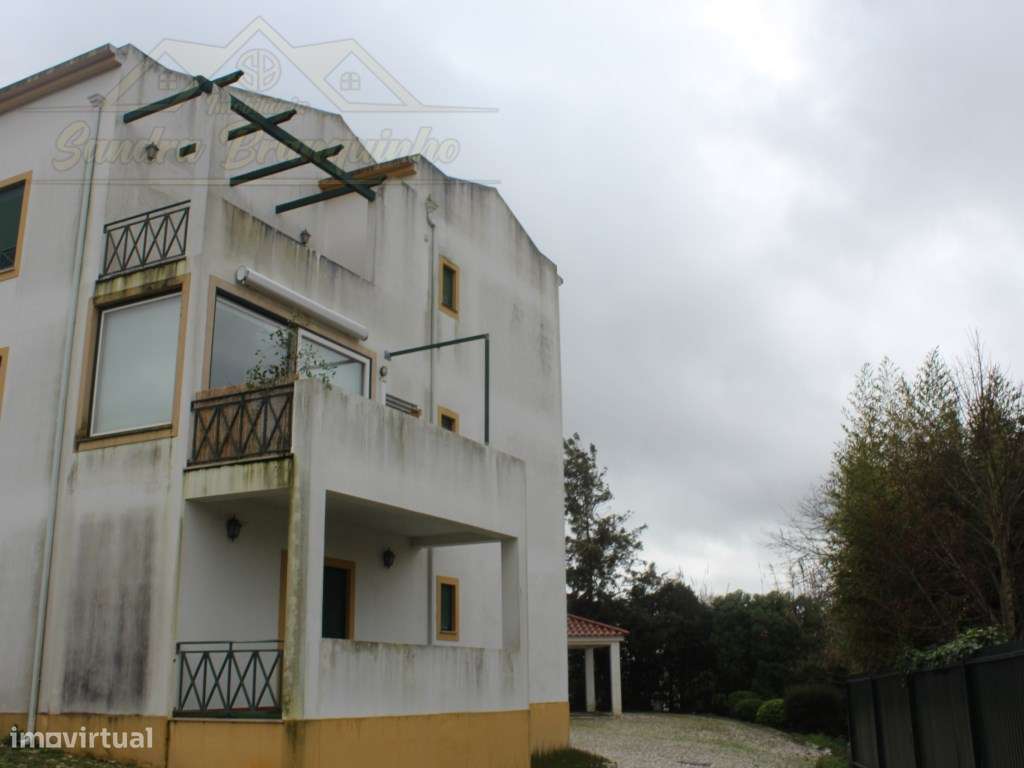 Apartamento T2 com garagem a 10min da praia-44