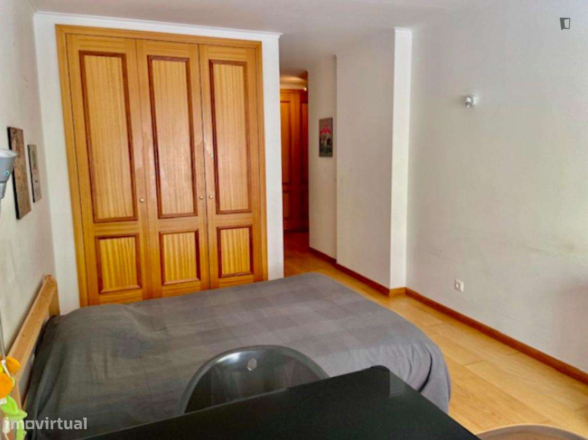 Quarto - localizado em Lumiar Lisbon - Grande imagem: 3/10