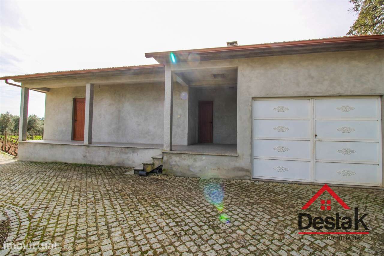 Quinta Vinhateira na região do Dão em Passos de Silgueiros - Grande imagem: 5/17