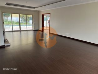 Moradia moderna T4 com 315 mt2 com piscina e cave! - Grande imagem: 4/60