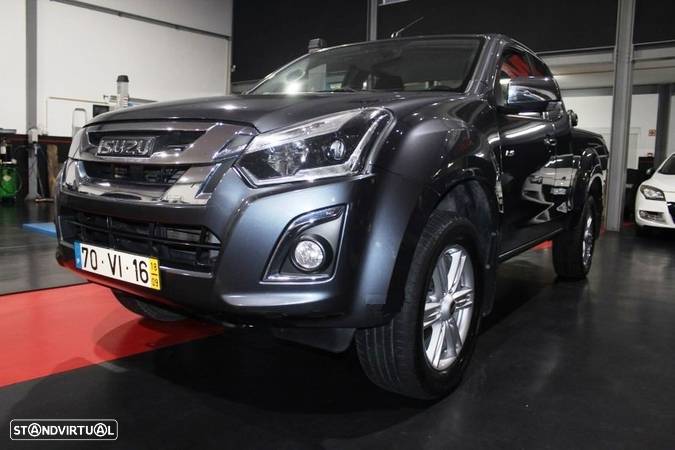 Isuzu D-Max 1.9 Ddi CD 4WD LS CM - 2