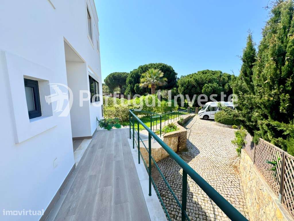 Moradia de Luxo com 3 Suites + T1 Independente em Condomínio com Pi...-18