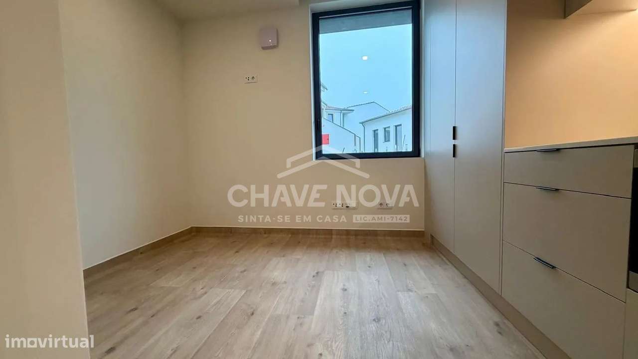 Estúdio Novo a 200m do ISCAP, em Matosinhos - Grande imagem: 3/13