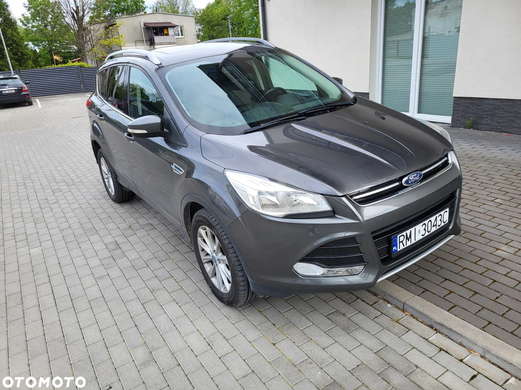 Ford Kuga - 11