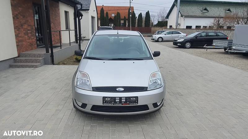 Ford Fiesta - 10