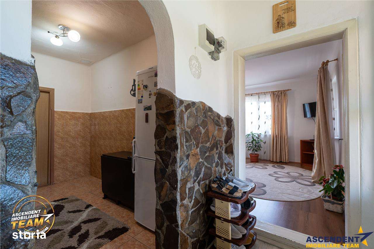 FILM! Casa individuala,cu 4 camere,1.200mp teren,priveliste deosebita, - Imagine principală: 5/20