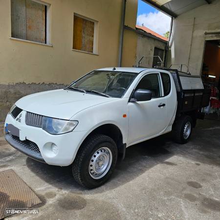 Mitsubishi L200 2.5 DI-D Club Invite ABS 3L 4WD - 38