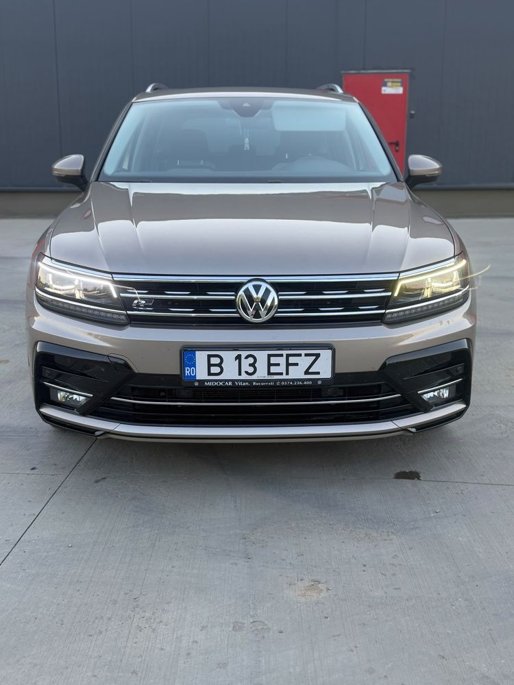 Volkswagen Tiguan II [2016 - Prezent] 2.0 TDI DPF DSG 4Mot Comfortline 2017