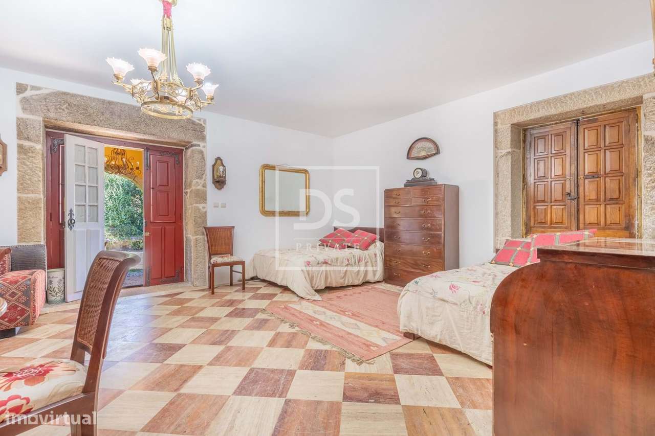 Quinta de Santo António – Propriedade Histórica com Potencial Único em-25