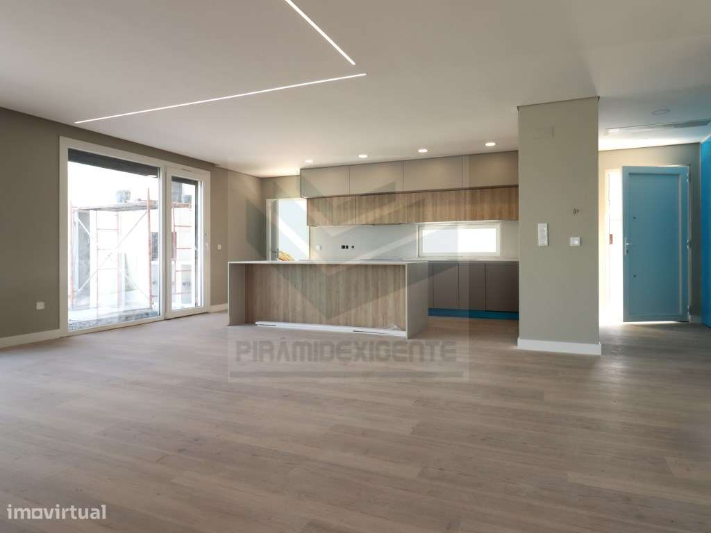 Moradia Isolada NOVA! Piscina Lavandaria Boas Áreas, Azeitão-7