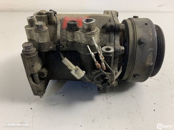 Compressor de ar condicionado Usado MITSUBISHI PAJERO I 2.5 TD REF. MR360532 MOT... - 2