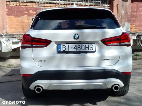 BMW X1 xDrive25i xLine - 10