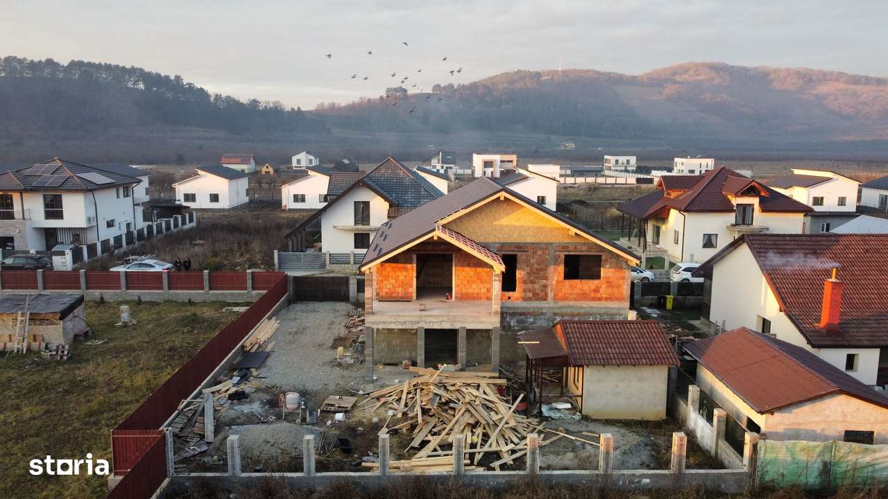 Casă individuală de vânzare – Sânpetru, zona Dealul Lempeș - Imagine principală: 5/9