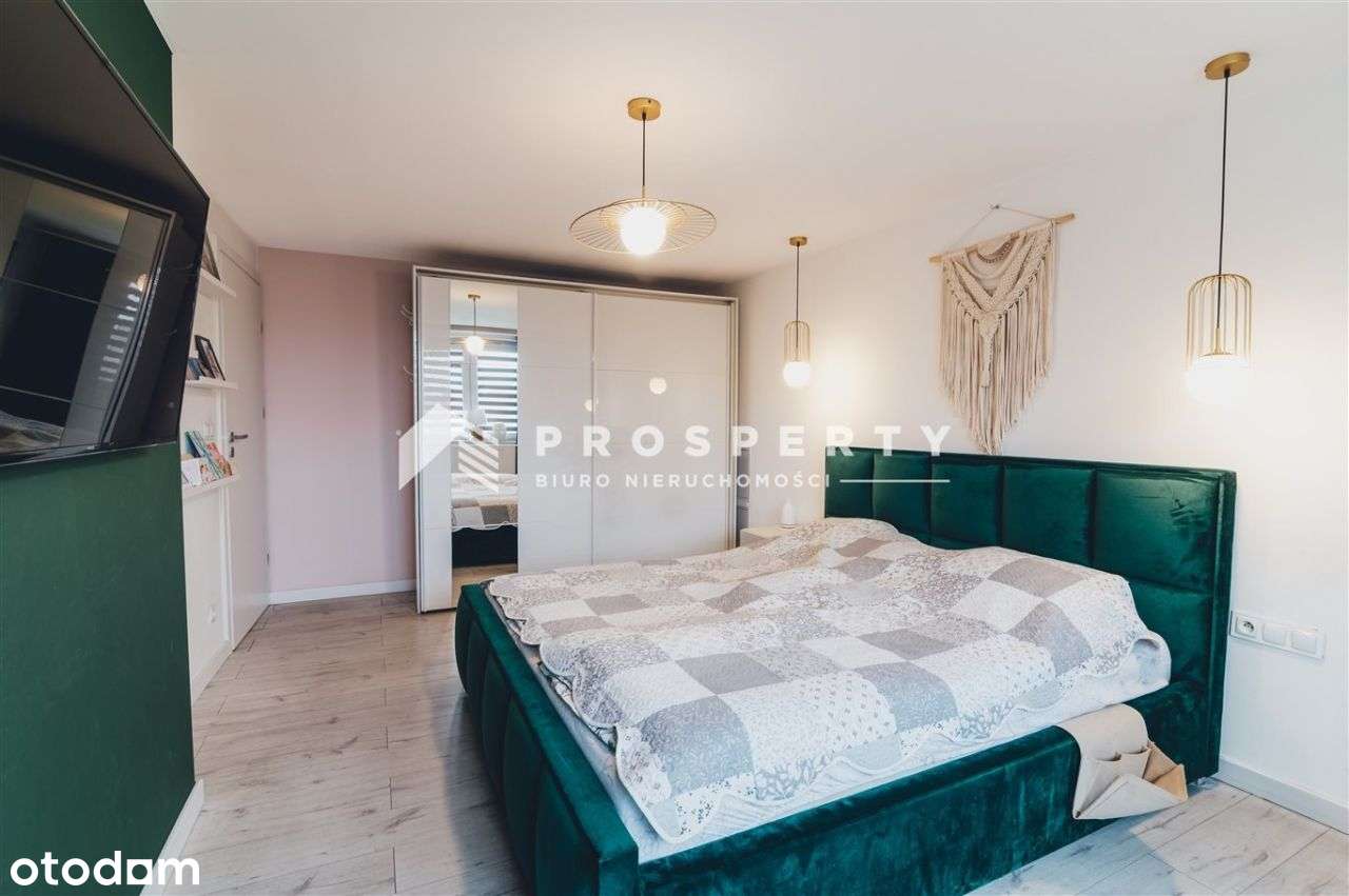 Funkcjonalny, piękny dom z ogrodem 328m2-17