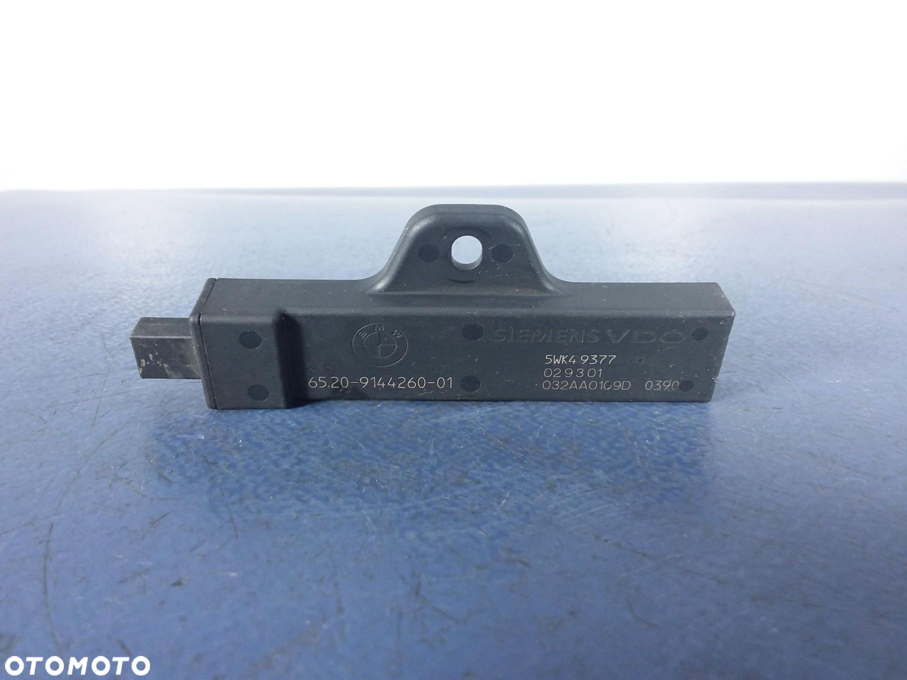 BMW 7 F01 F02 ANTENA KOMFORTU 9144260 - 1