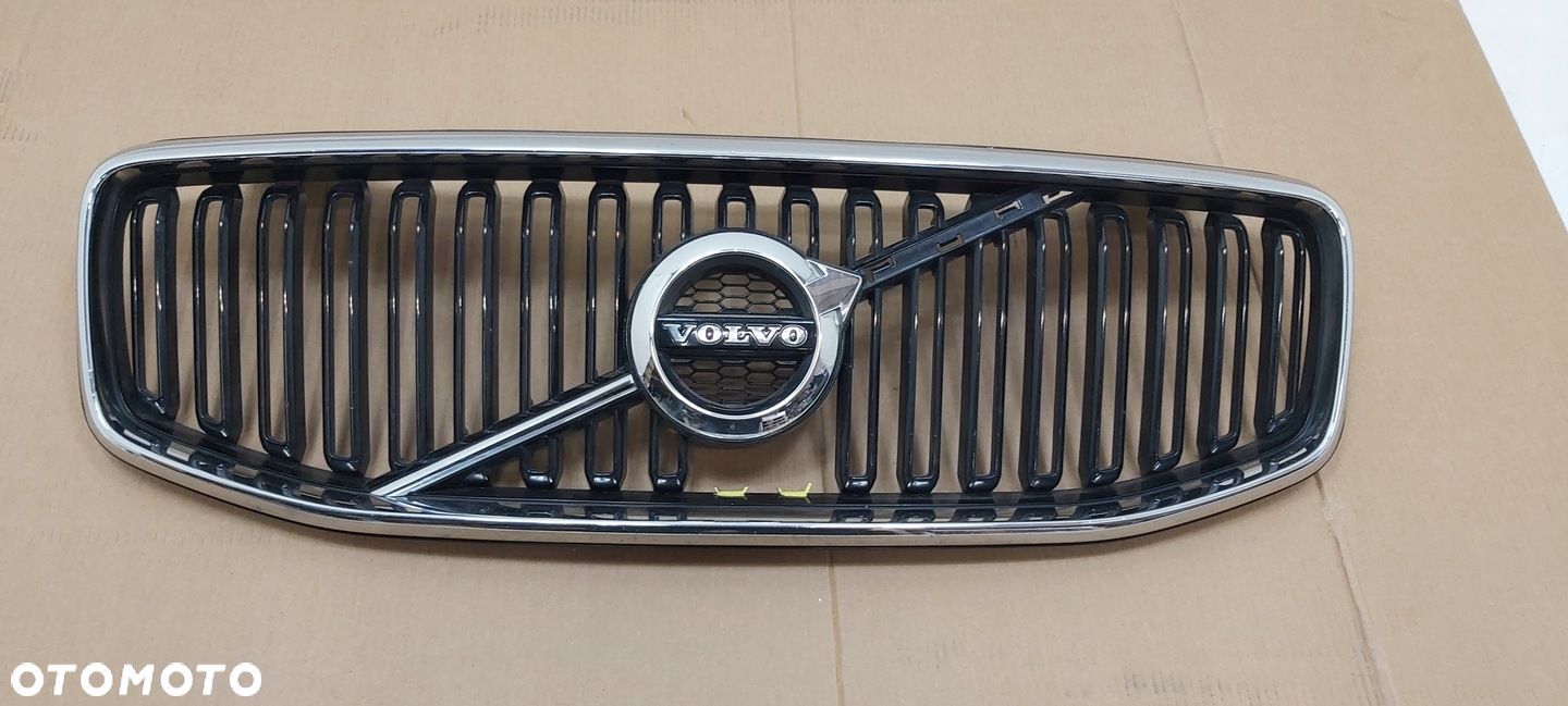 GRILL ATRAPA CHŁODNICY VOLVO XC60 II 31425532 - 1