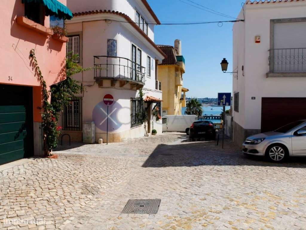 Apaixonante estúdio localizado no Coração de Cascais.-1