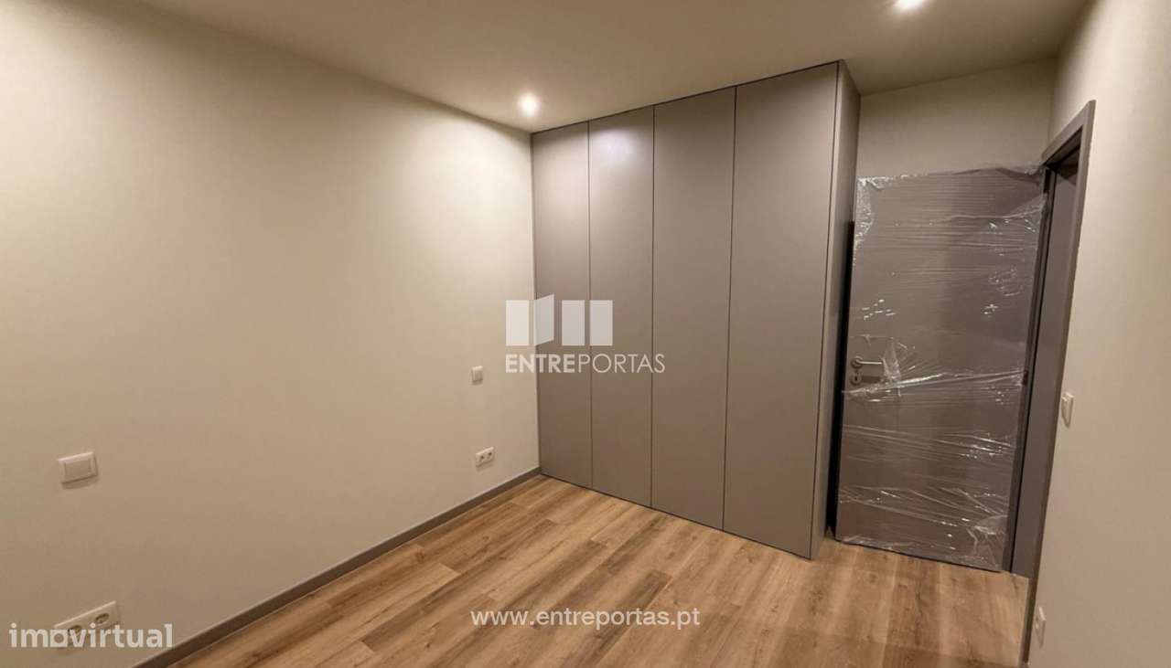 Venda de Andar Moradia T2 Remodelado, Meadela, Viana do Castelo - Grande imagem: 5/28