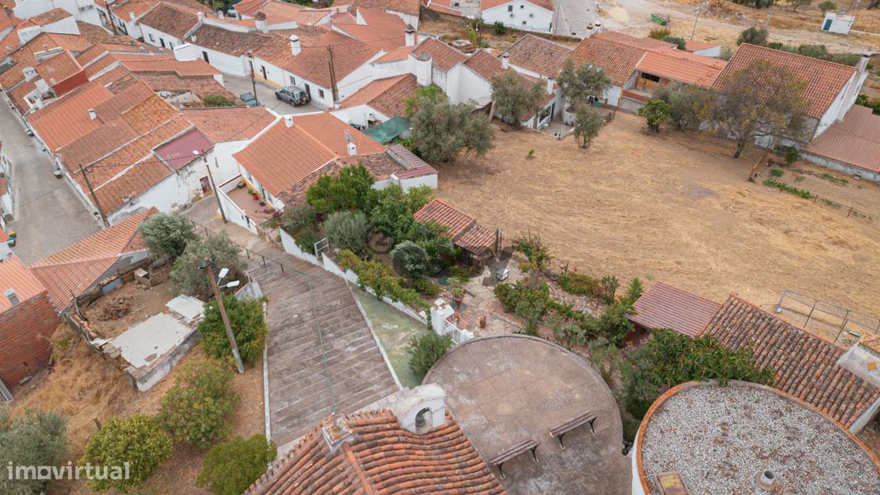 MORADIA T0+1 EM ALQUEVA COM TERRENO VEDADO - Grande imagem: 4/24