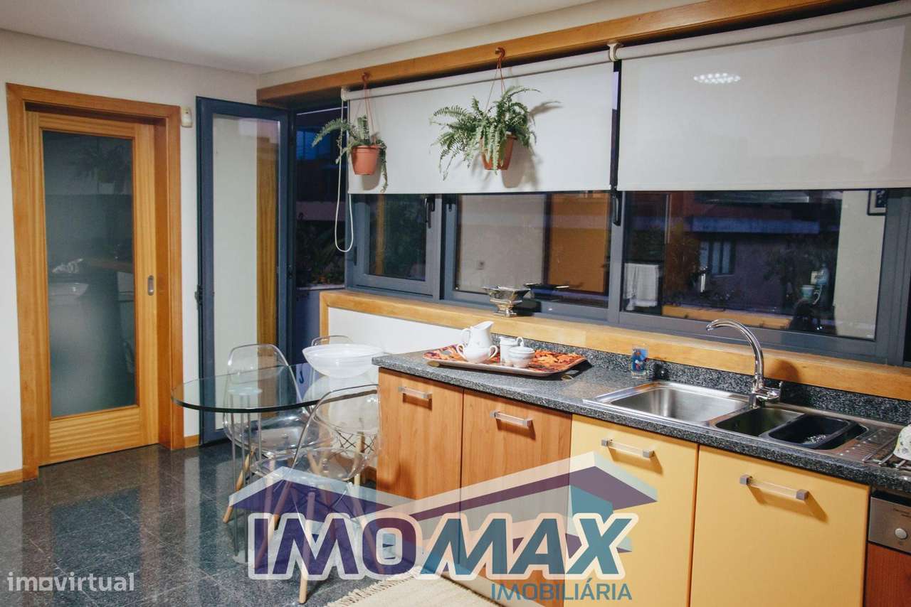 Apartamento T5 Triplex Ameal-16