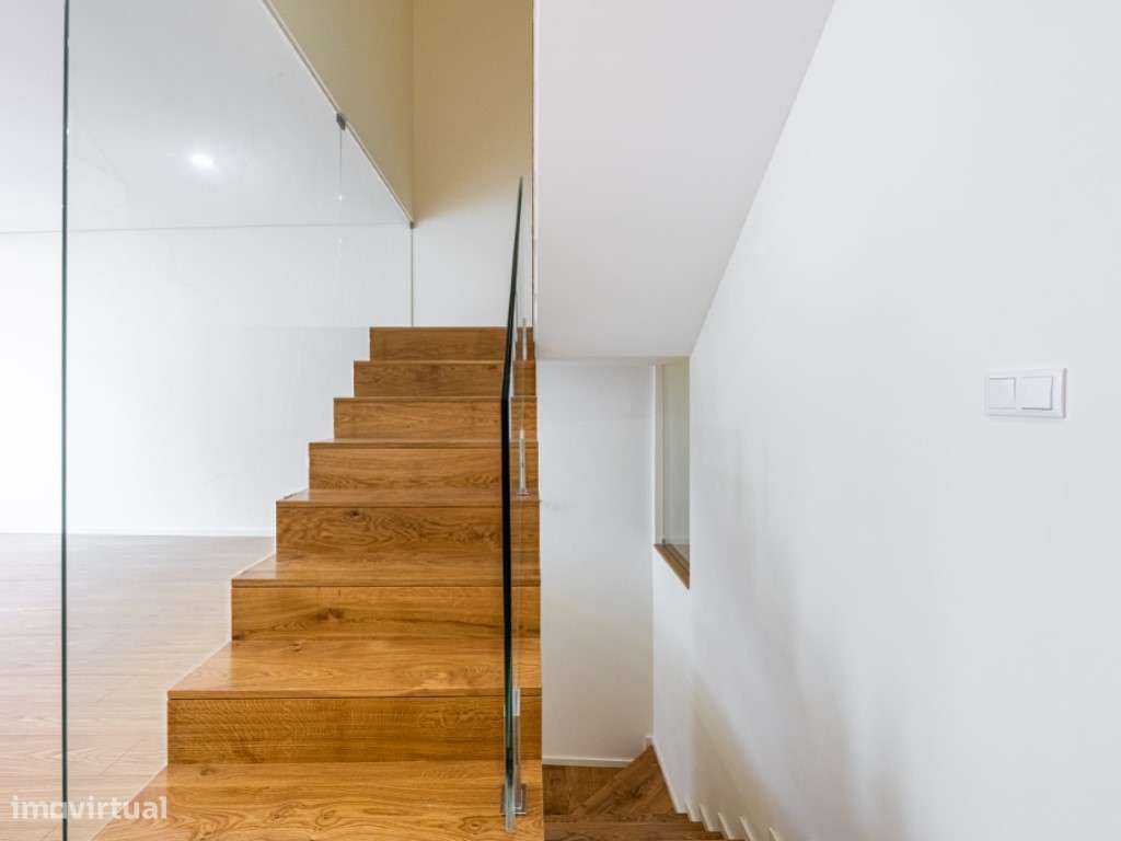 Prédio Moradia novo no Centro Histórico de Braga-15