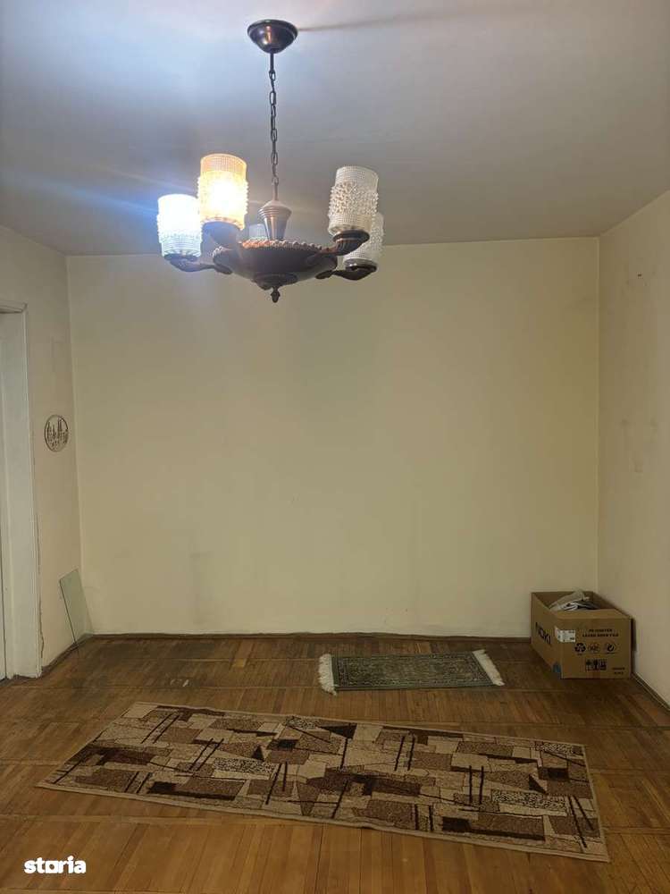 DGM IMOBILIARE: Apartament 3 camere, Insula-1 Mai-2