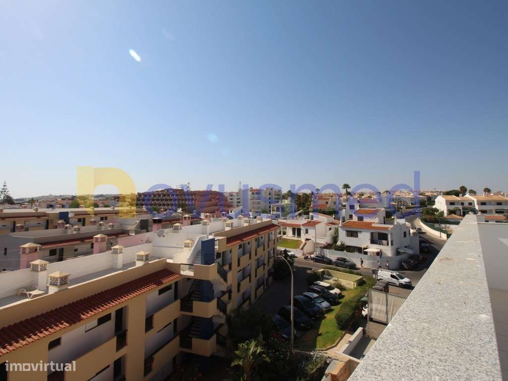 Penthouse tipo T3 com vista para o Mar a 300 metros da praia dos Al...-26