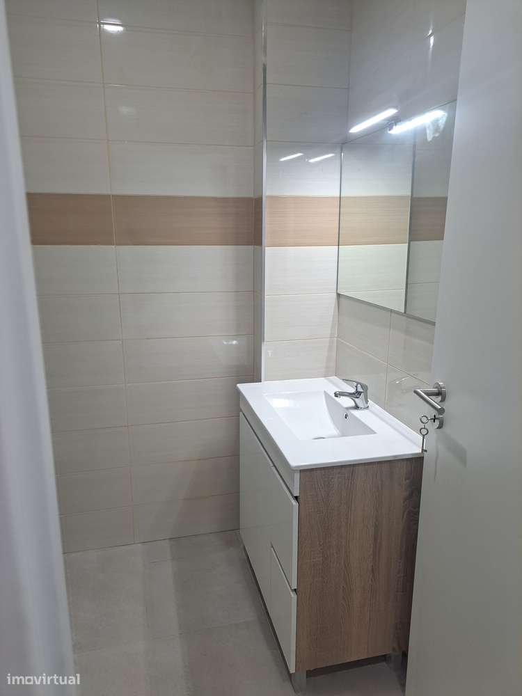 CENTRO CIDADE CHAVES APARTAMENTO T2 COM GARAGEM-7