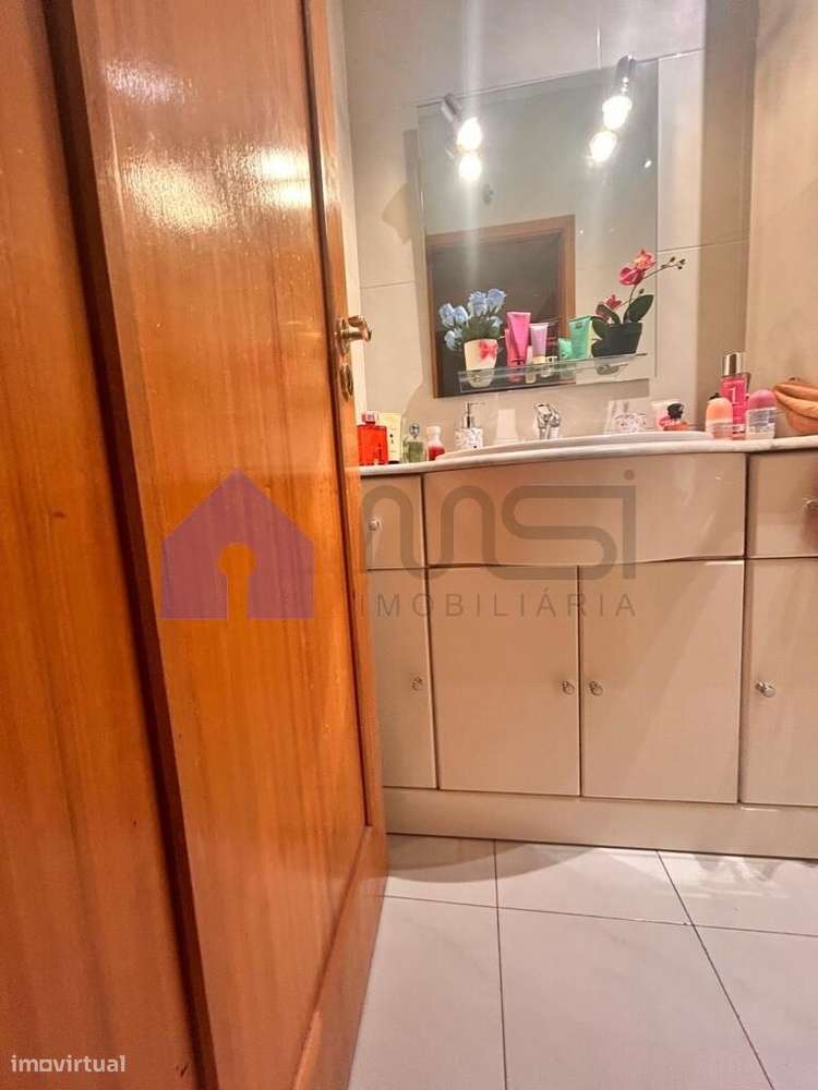 Apartamento T2+1 em Guifões | Garagem e Arrumo-18