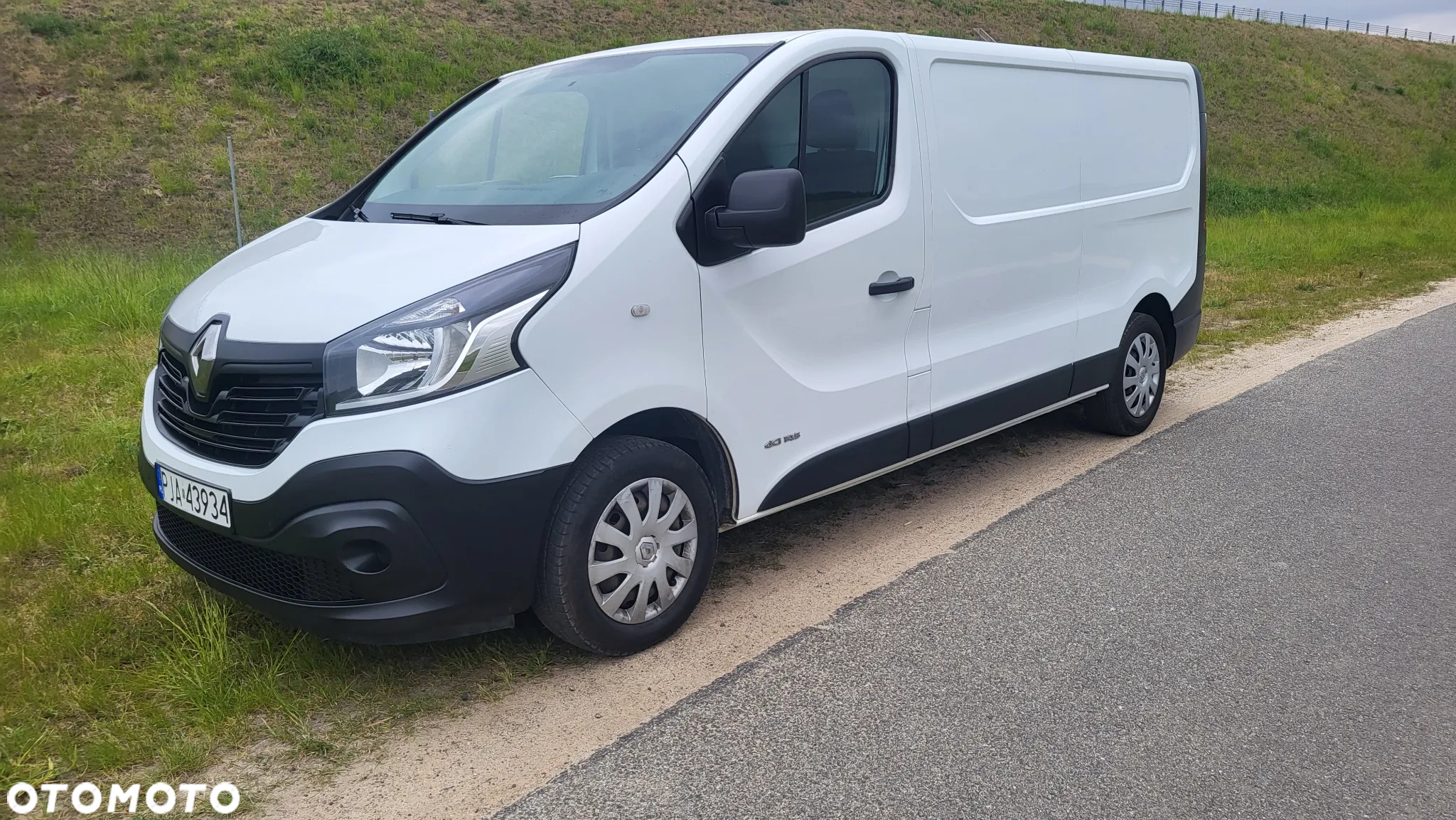 Renault Trafic - 12