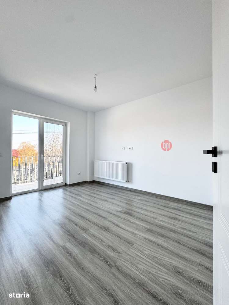SE VINDE Apartament cu 4camere+boxa+3locuri de parcare, in Falticeni-11