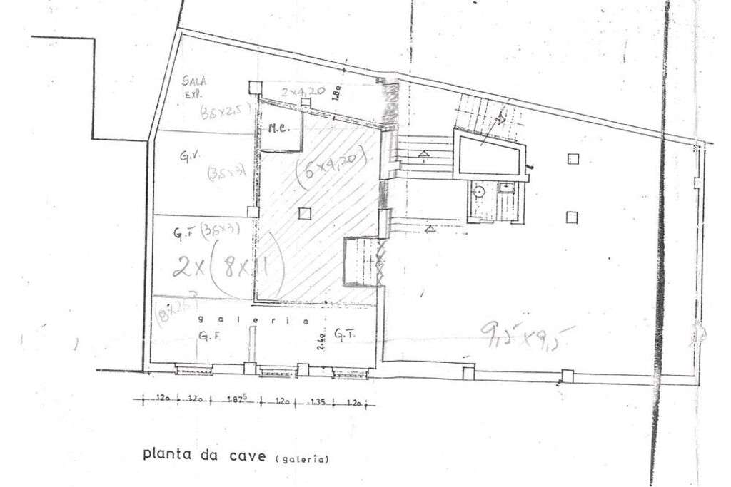 ESPAÇO COMERCIAL À VENDA EM ALVALADE - Grande imagem: 4/5