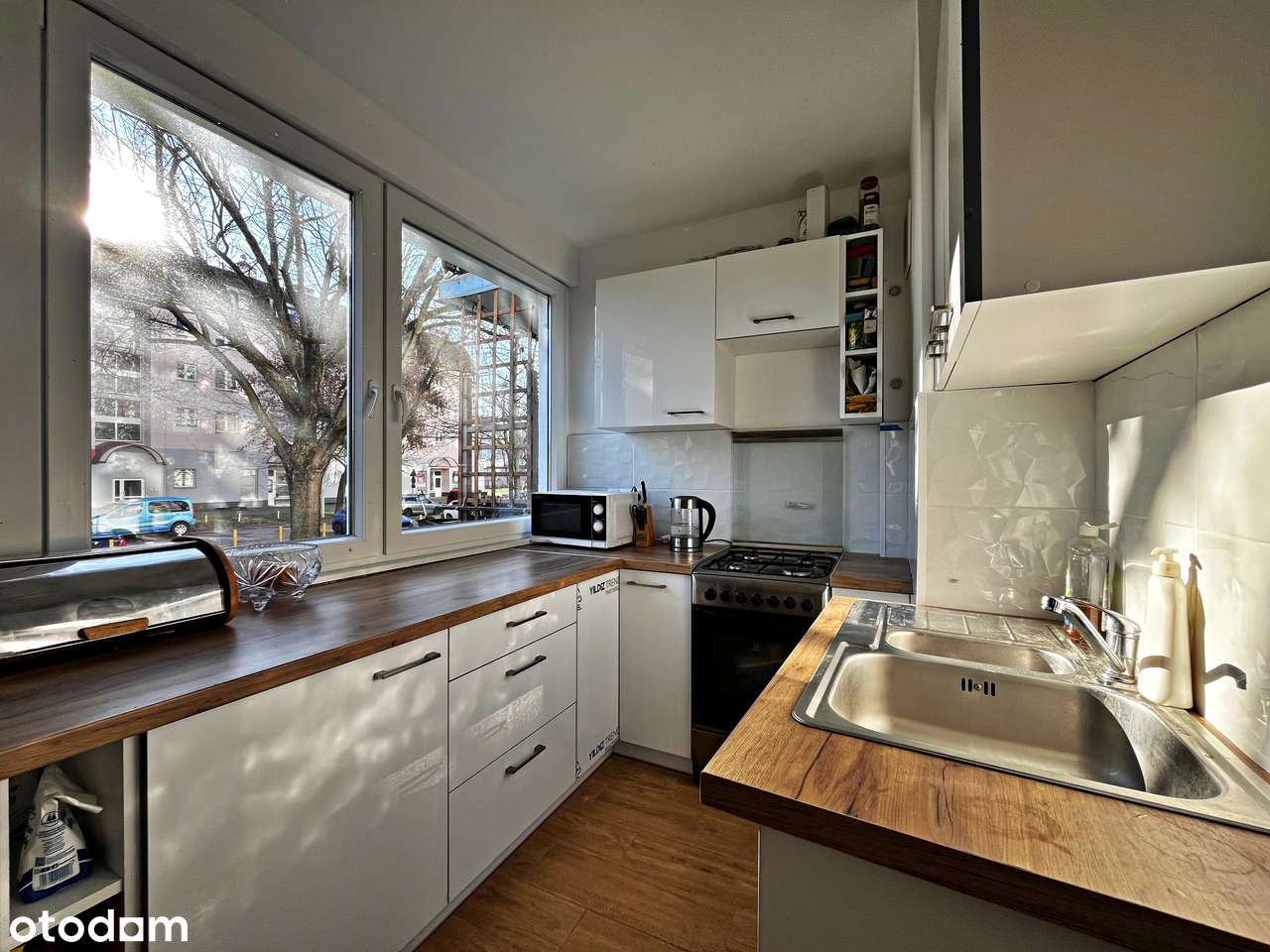 2 pokojowe mieszkanie z balkonem na parterze z parkingiem za szlabanem-0