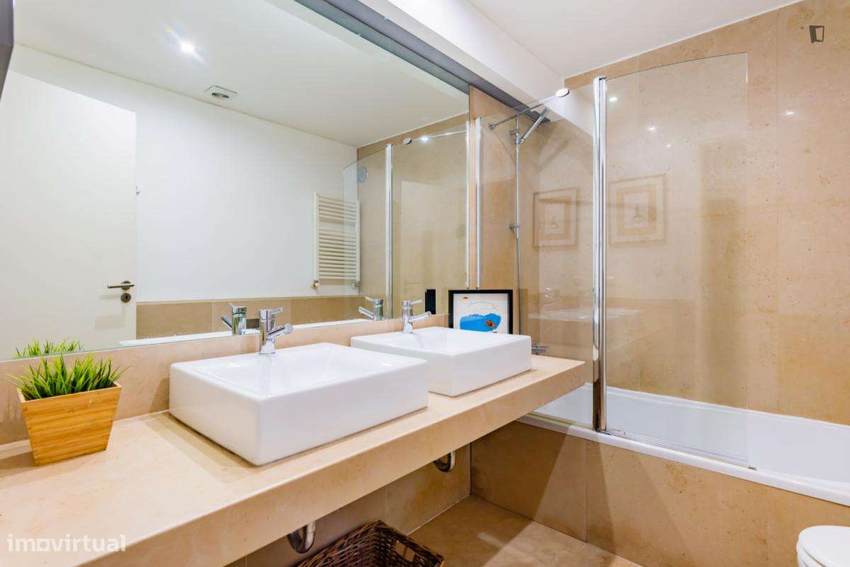 Apartamento com 2 quartos - localizado em Chiado Lisbon - Grande imagem: 2/33