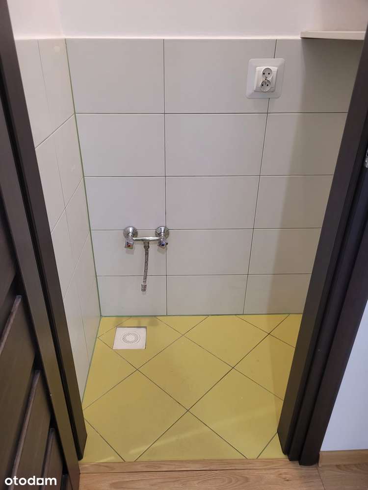 Mieszkanie IDEALNE 73m2 3 pokoje 1 piętro Garaż Winda Duży BALKON-15