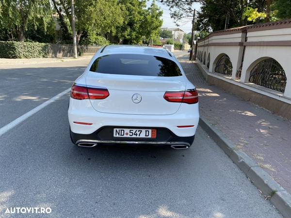 Mercedes-Benz GLC Coupe 250 d 4Matic 9G-TRONIC AMG Line - 4