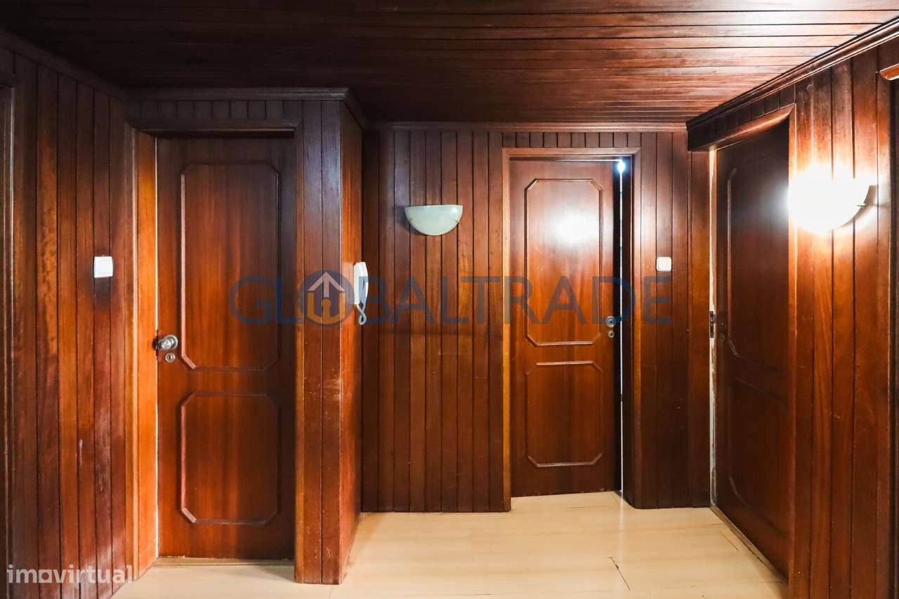 Apartamento T3 com Terraço no Porto - Grande imagem: 2/60