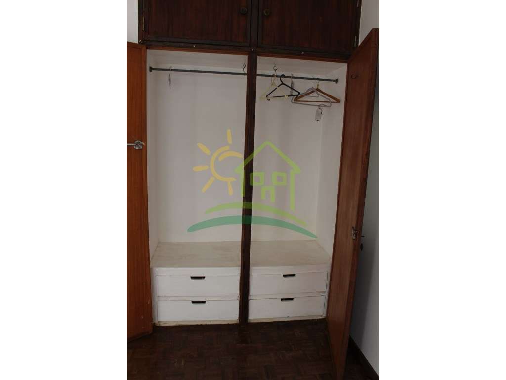 T1 Olival Basto a 10 minutos a pé do metro - Sr. Roubado-22