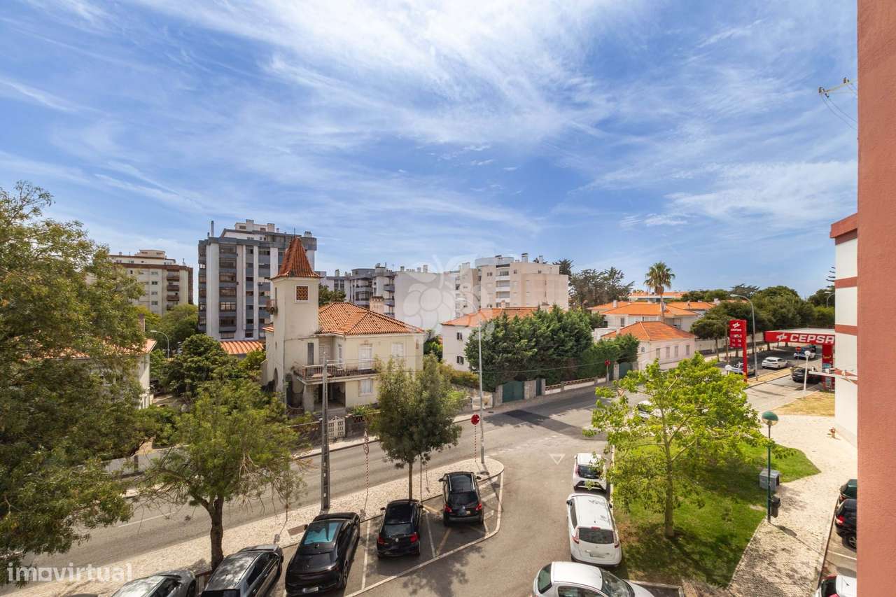 Apartamento T4 Remodelado-27