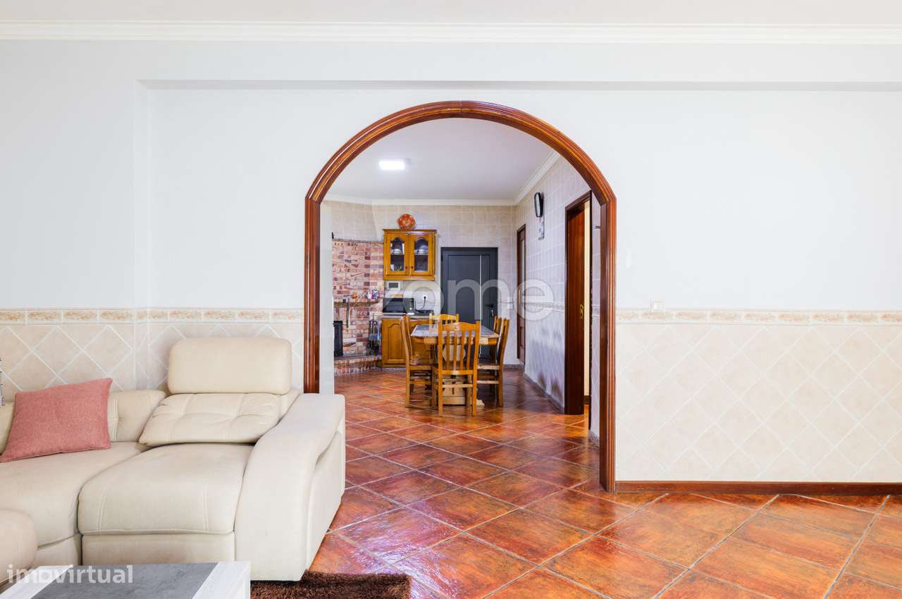 Moradia Individual com dois Andares Independentes, ambos T3 em Tadim. - Grande imagem: 3/50