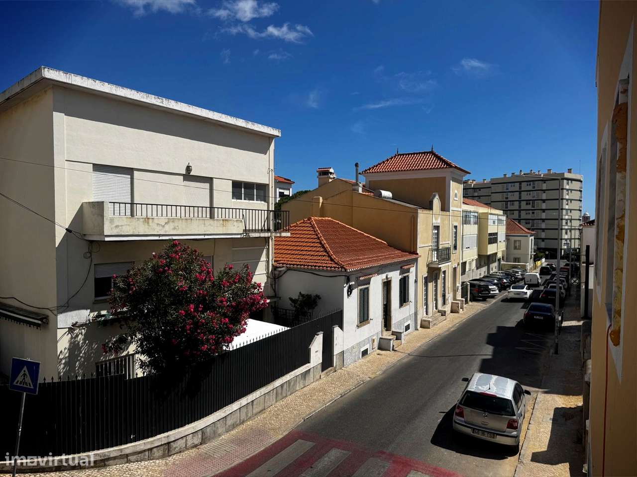 Apartamento T2 Centro Parede.-10