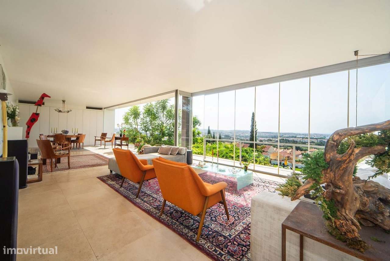 Moradia Contemporânea com Vista Mar e Piscina, Próxima da Beloura e Es-40