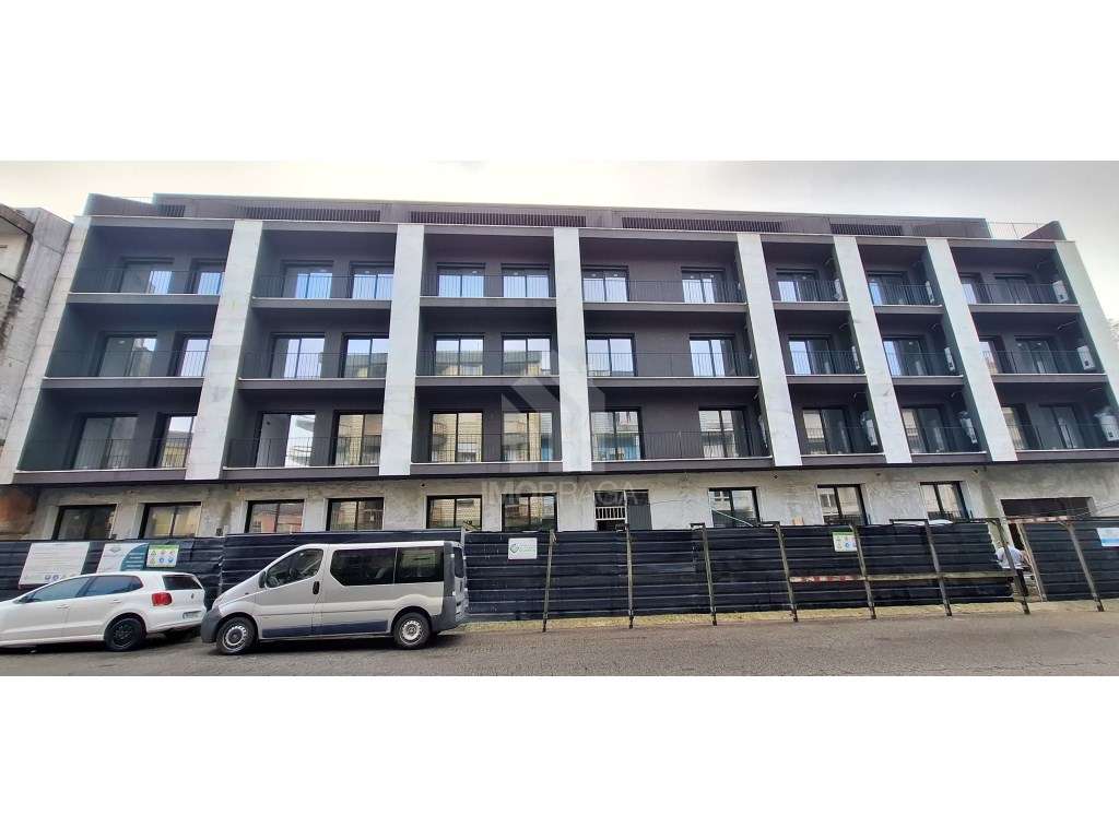 Venda de Apartamento T1 C/Varanda Novo - No Centro de Braga - Grande imagem: 3/23