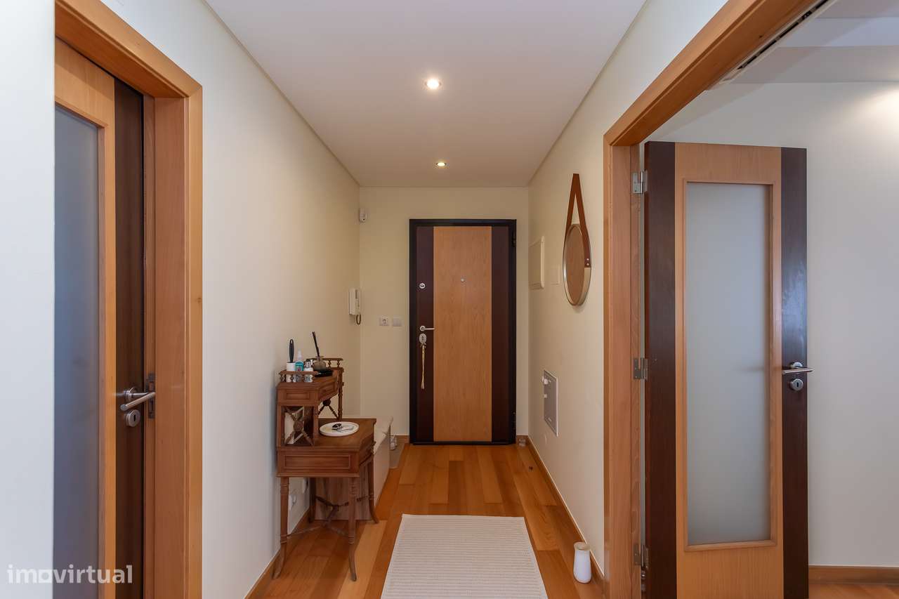 Apartamento T3 em Condomínio Privado – Abrunheira-5