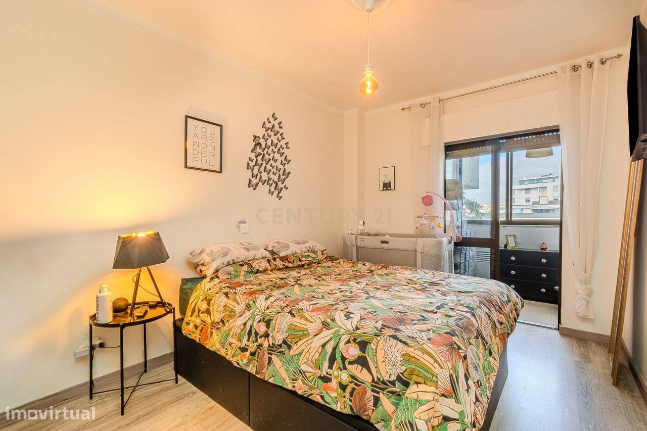 Apartamento T2 renovado, em Faro-14