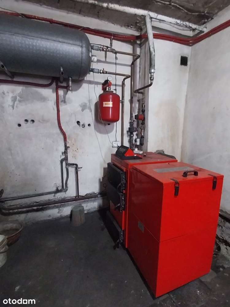 Dom z ziemią rolną .-13