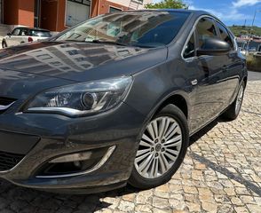 Opel Astra 1.6 CDTi Cosmo Start/Stop